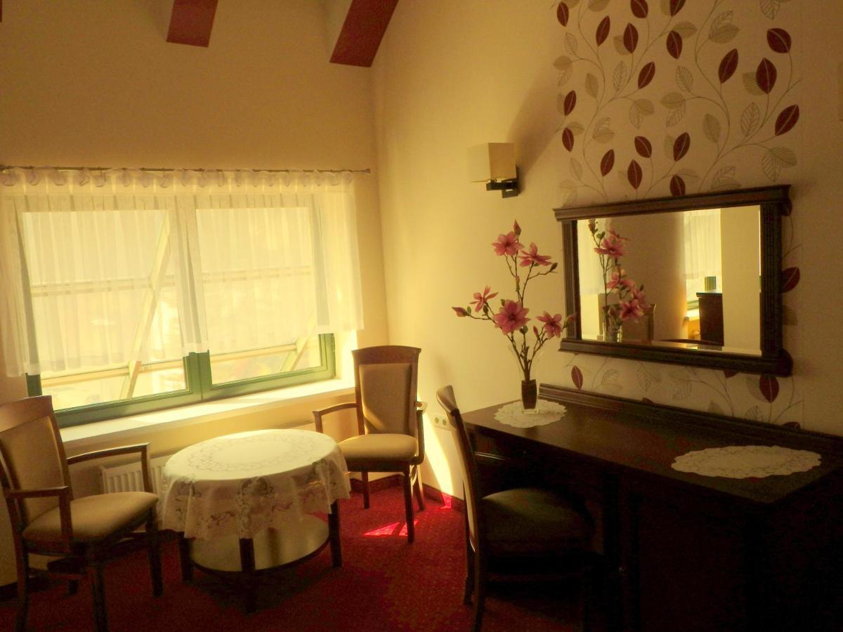 Apartamenty Przy Glownym Deptaku Wisła Esterno foto