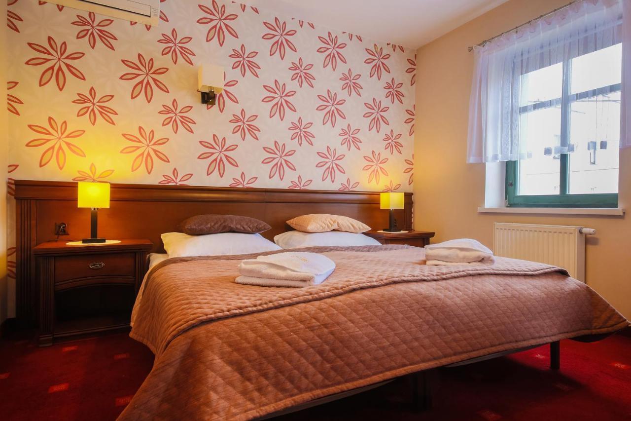 Apartamenty Przy Glownym Deptaku Wisła Esterno foto